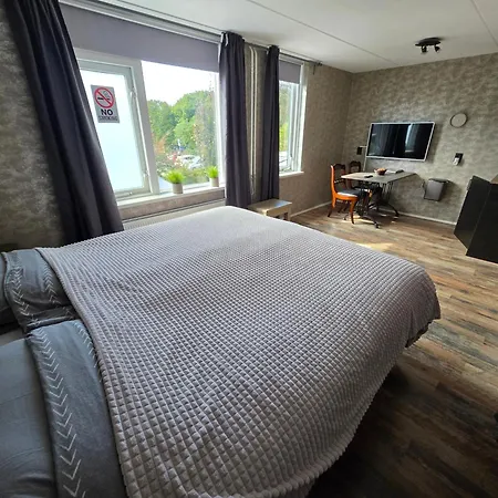 Bed & Breakfast Bed & Budget Mackenzieplaats