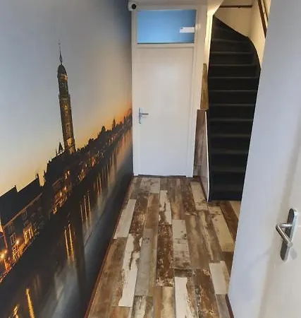 Bed & Budget Mackenzieplaats Nocleg ze śniadaniem